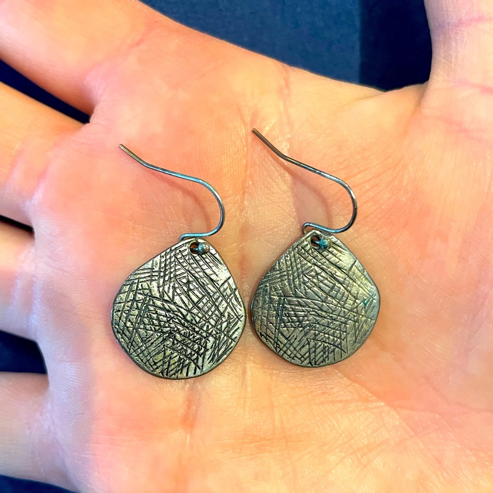 Silver dangling earrings